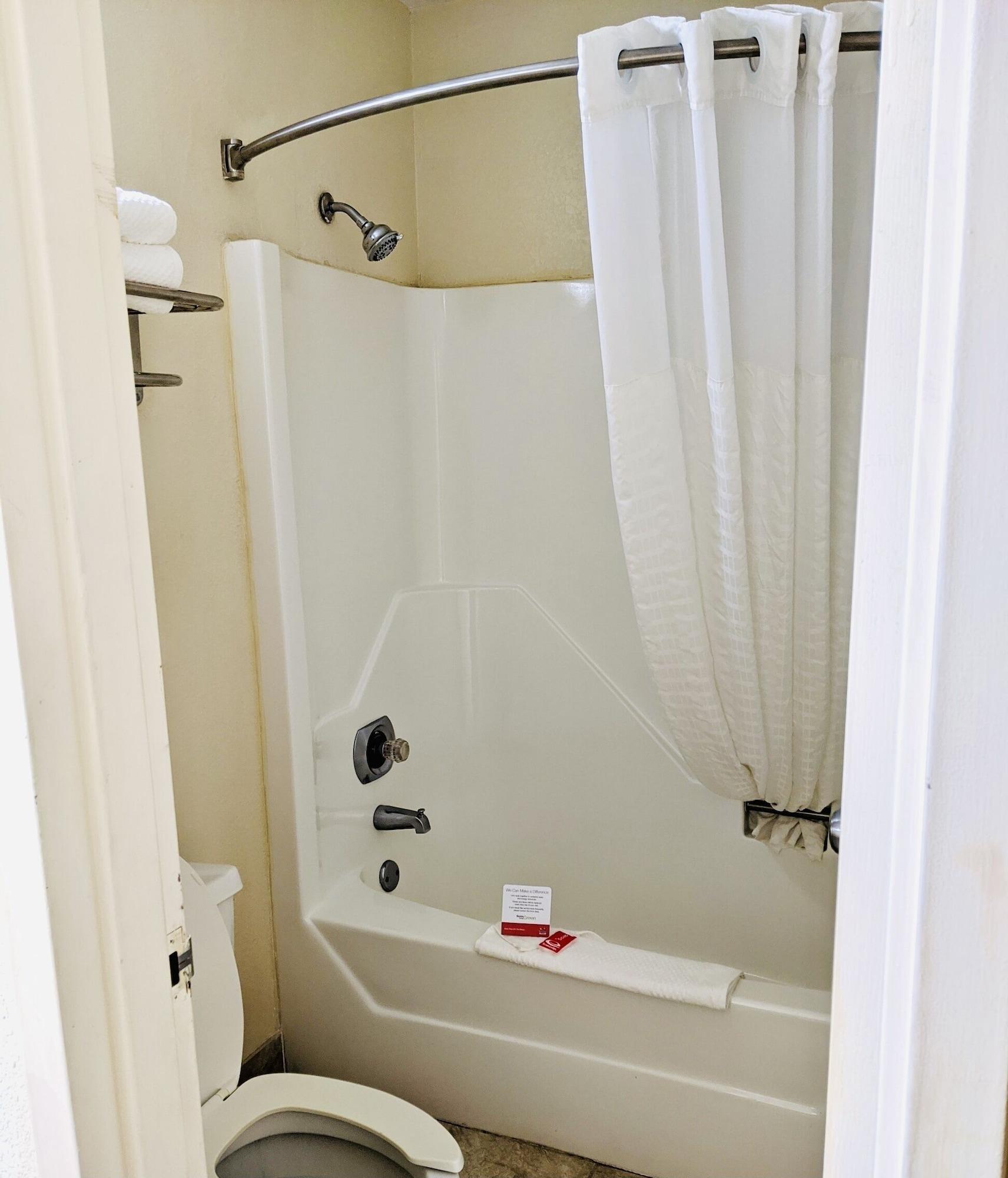 Econo Lodge 프레스트시티 외부 사진