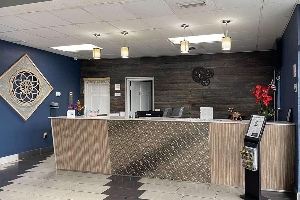 Econo Lodge 프레스트시티 내부 사진